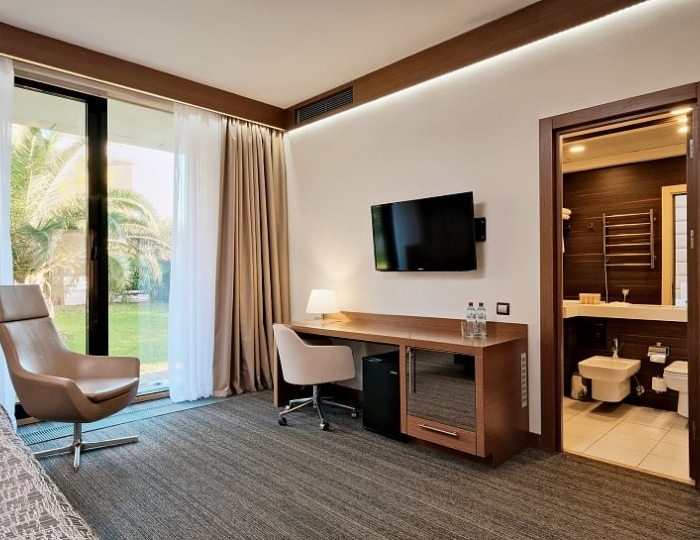 Улучшенный с видом на сад - Парк-отель «Арфа»