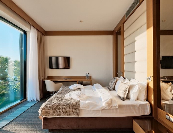 Семейный с видом на сад - Парк-отель «Арфа»