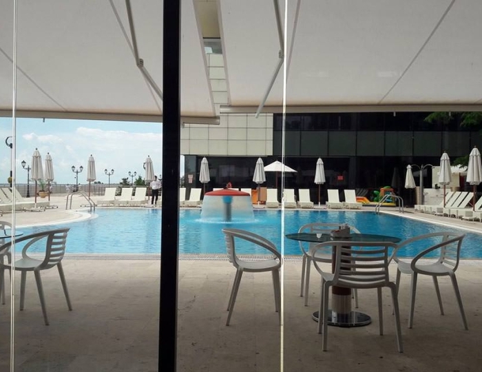 Бар у бассейна - Парк-отель «Арфа»